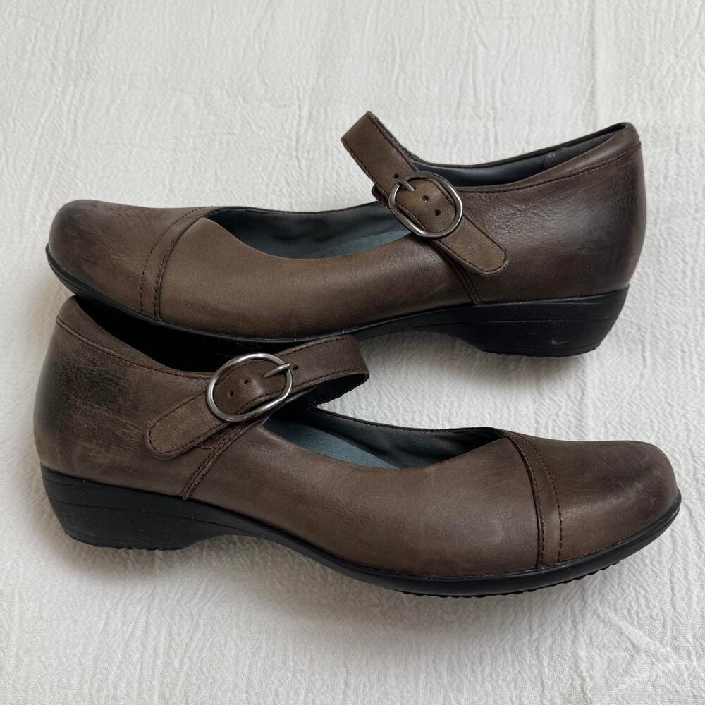 Dansko Brown Leather Mary Jane Shoes With Buckle Strap Detail Size 40 US 9